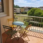 Les Terrasses De La Baronnie Climatisé Avec 1 Et Piscine Ouverte De Fin Mai à Mi Septembre Parking Securisé Avec Accroches Vélo Disponible Sans Supplement