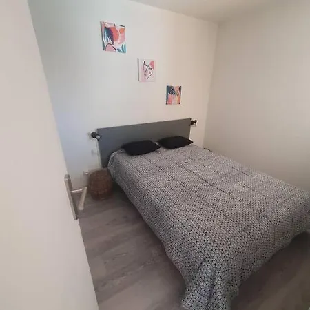 Apartamento Les Terrasses De La Baronnie Climatise Avec 1 Et Piscine Ouverte Du 23 Mai Au 27 Septembre Parking Securise Disponible Sans Supplement Le Grau-du-Roi